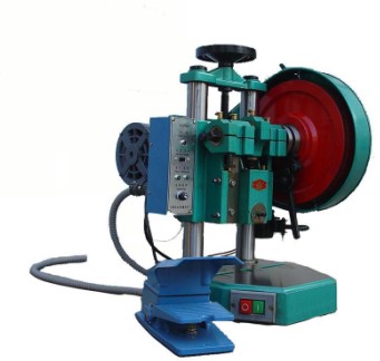 为什么超声波复合压花机冬天与夏天工作效卒差别大？