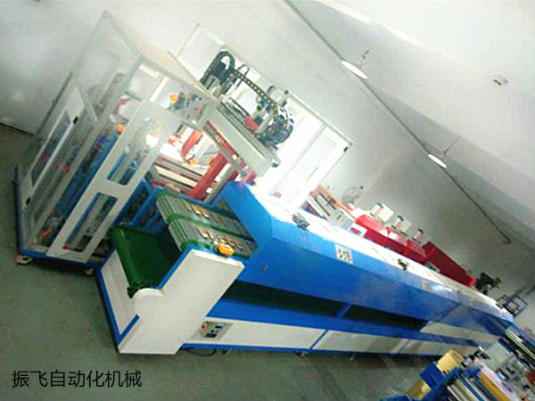 全自动压花机有什么特点吸引客户的呢？